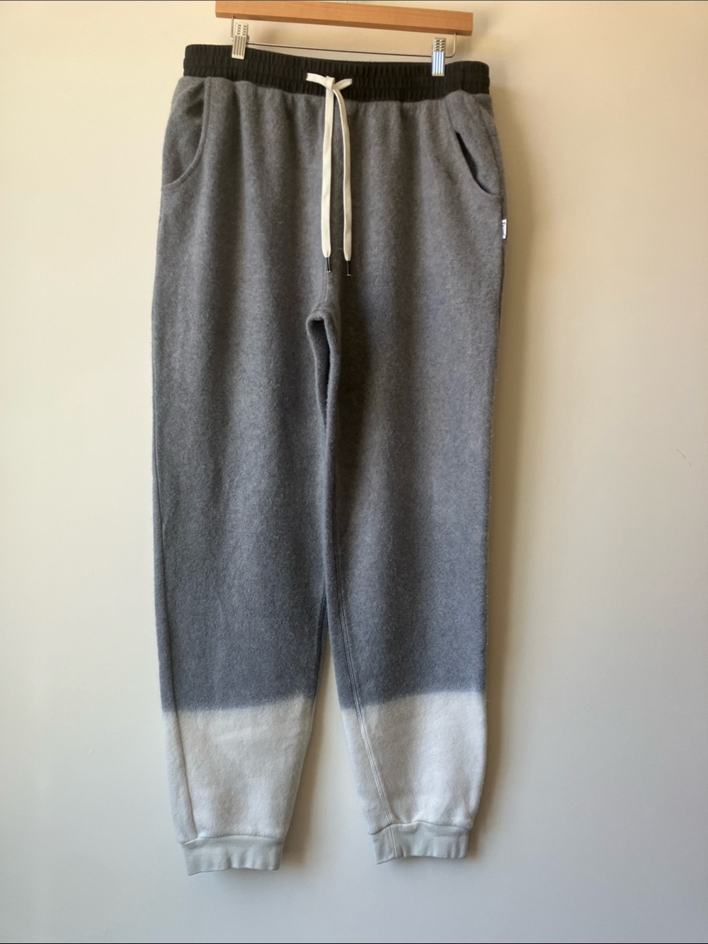 FEAT x Helen Owen Collab Gray Ombre BlanketBlend Fleece Lounge Joggers Size XL